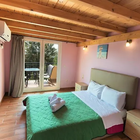 Argo Apartment *
